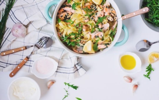 creamy spinach fettuccine