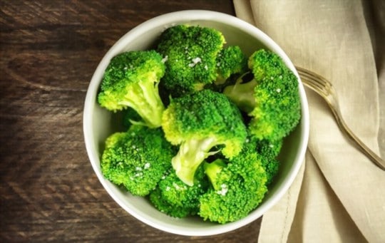 steamed broccoli