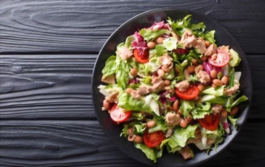 arugula salad with cranberries and blue cheese