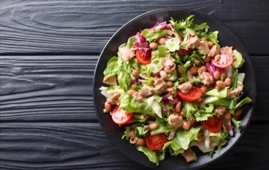 arugula salad with cranberries and blue cheese