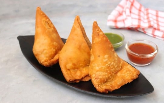 crunchy vegetable samosas