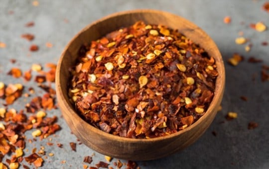 crushed red pepper flakes