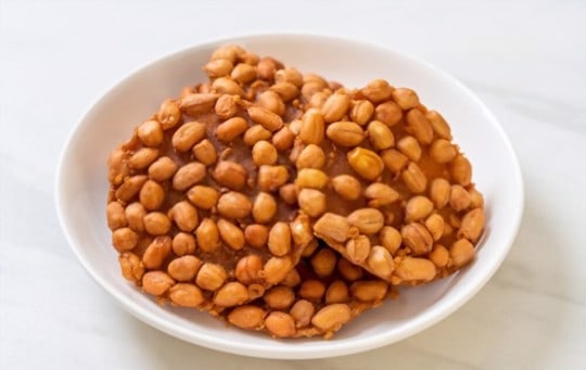 fried peanuts