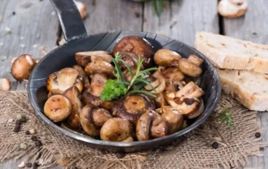 garlicky marinated grilled mushrooms