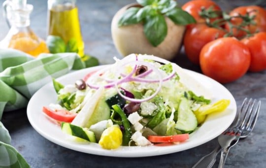 leafy green side salad