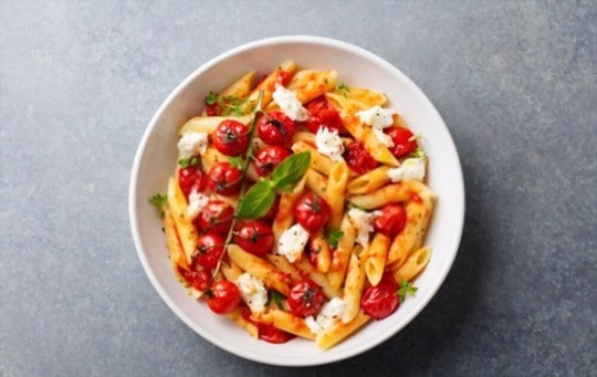 penne pasta and parsley