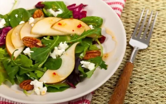 pomegranate pistachio and pear salad