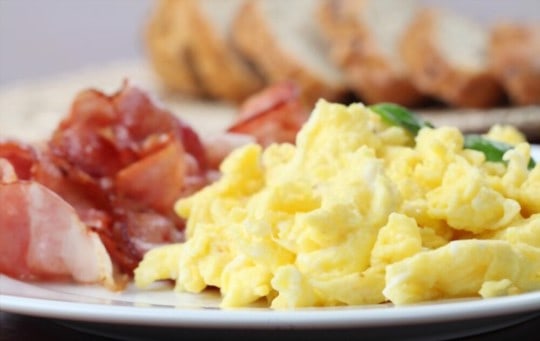 scrambled eggs and bacon