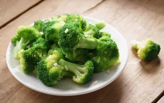 steamed broccoli