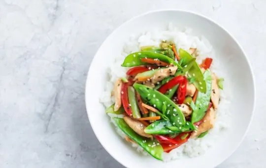 stirfry peas with sesame seeds