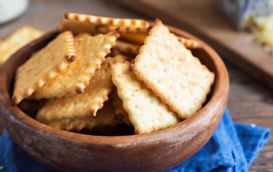 cheesy crackers