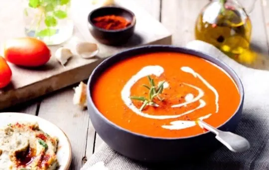 creamy pepper and tomato soup
