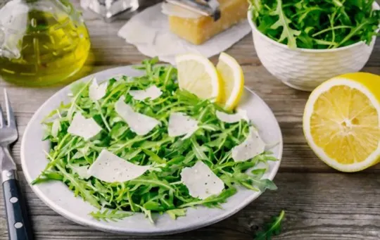 fresh arugula salad