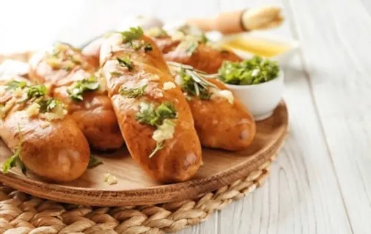 garlic bread with tomatoes