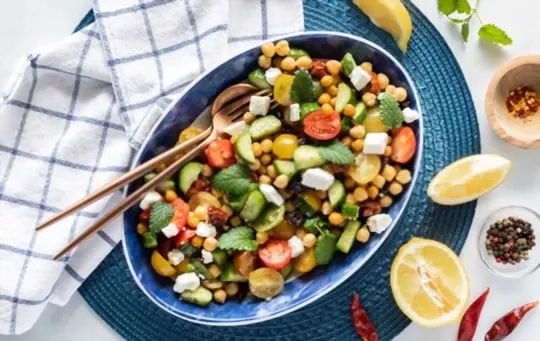 vegetable medley salad with vinaigrette