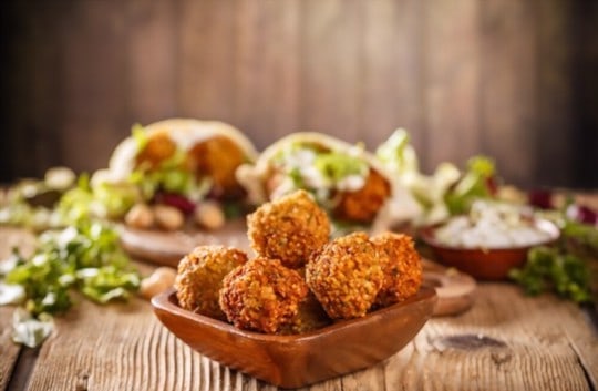 crispy falafel balls