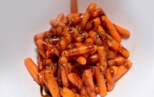 honey balsamic glazed carrots