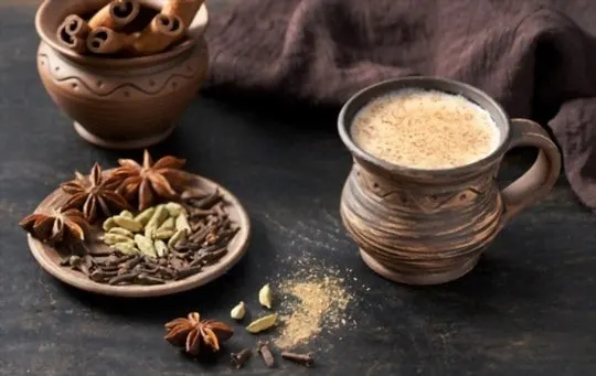 how to make and serve chai tea latte