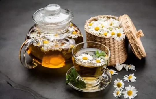 how to make and serve chamomile tea