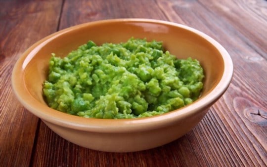 mushy peas and mashed potatoes