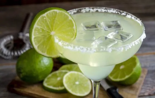 what does a margarita taste like