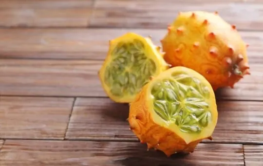 what does kiwano melon taste like