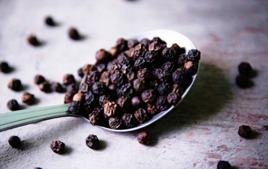 tellicherry peppercorns