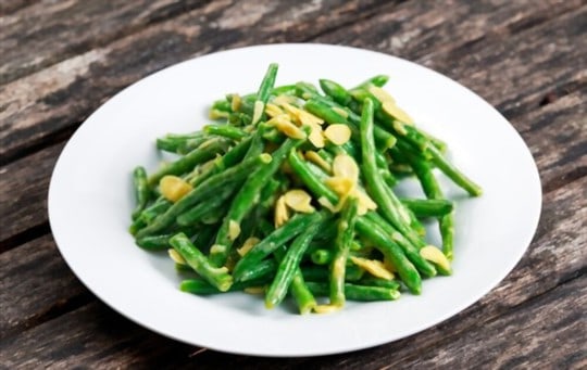 buttery sauted garlic green beans