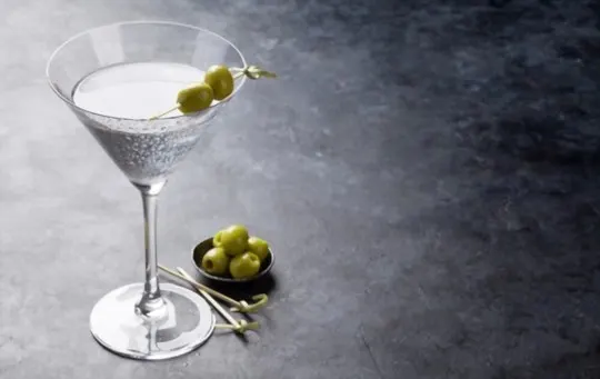 how to serve martini