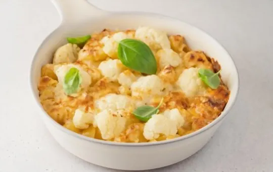 baked cauliflower mac n cheese