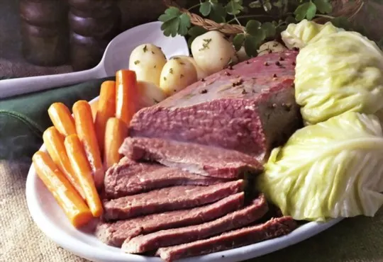 how to cook and serve corned beef