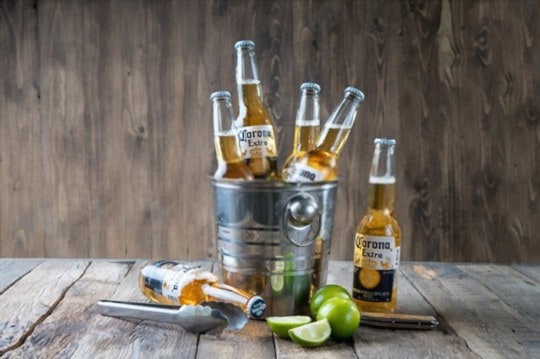 how to serve corona beer