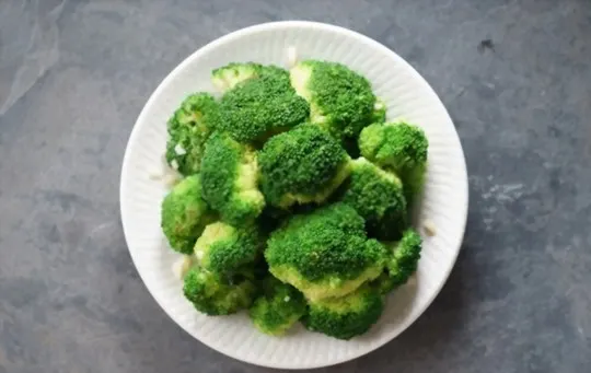 steamed broccoli