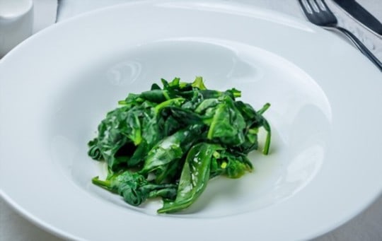 steamed spinach with sesame oil