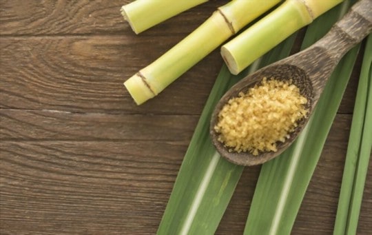 what does sugar cane taste like