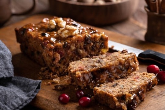 how to make and use fruitcake