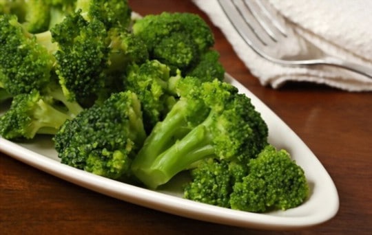 steamed broccoli