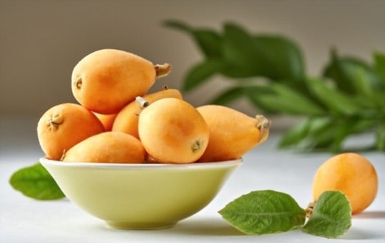 what does loquat taste like