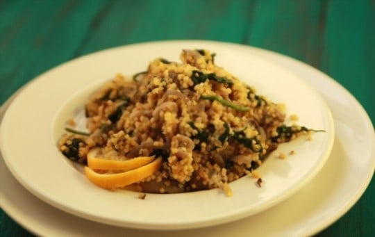 couscous with spinach and mushrooms