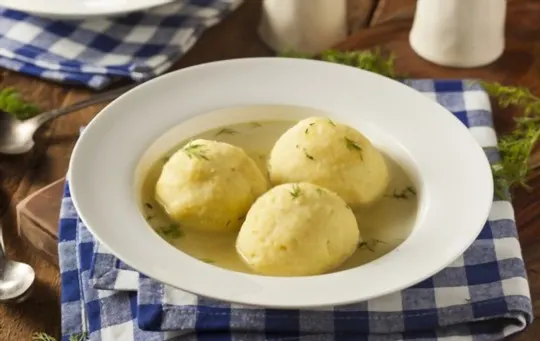 what does matzo ball soup taste like