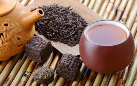 what does pu erh tea taste like