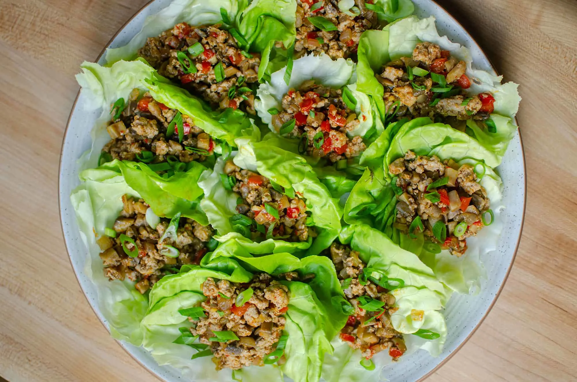Lettuce wraps with mushrooms