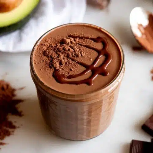 Creamy chocolate avocado smoothie a br yirdb0a mxw